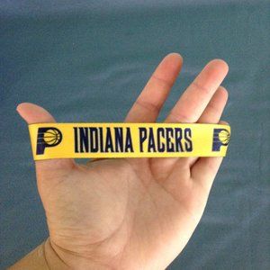 Indiana Pacers mini keychain yellow and blue